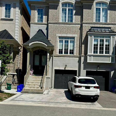 2 Bedroom With 2 Ensuites Unit In Richmond Hill Eksteriør billede