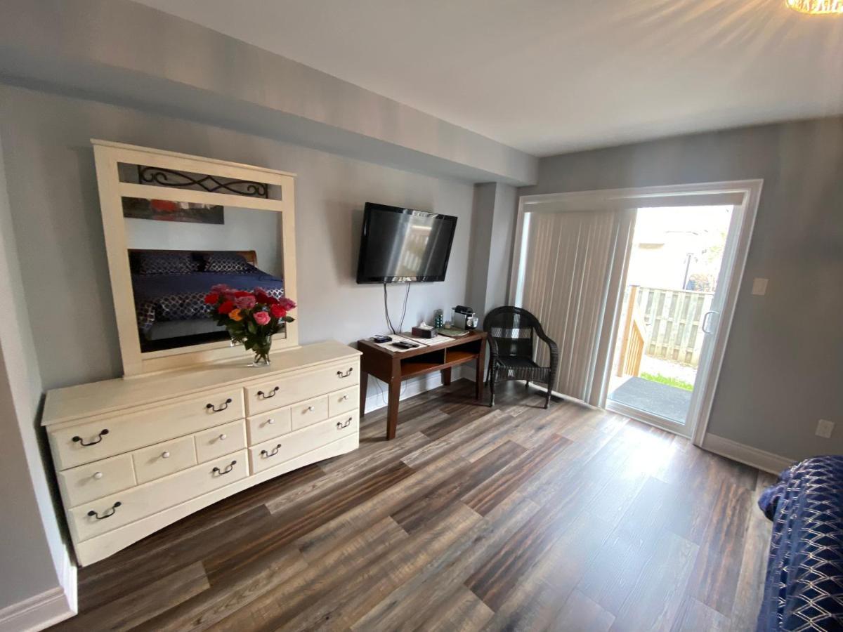 2 Bedroom With 2 Ensuites Unit In Richmond Hill Eksteriør billede