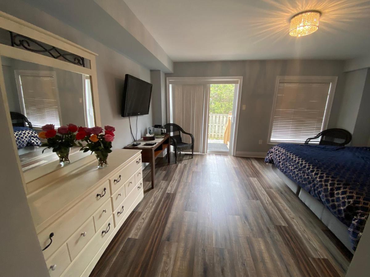 2 Bedroom With 2 Ensuites Unit In Richmond Hill Eksteriør billede