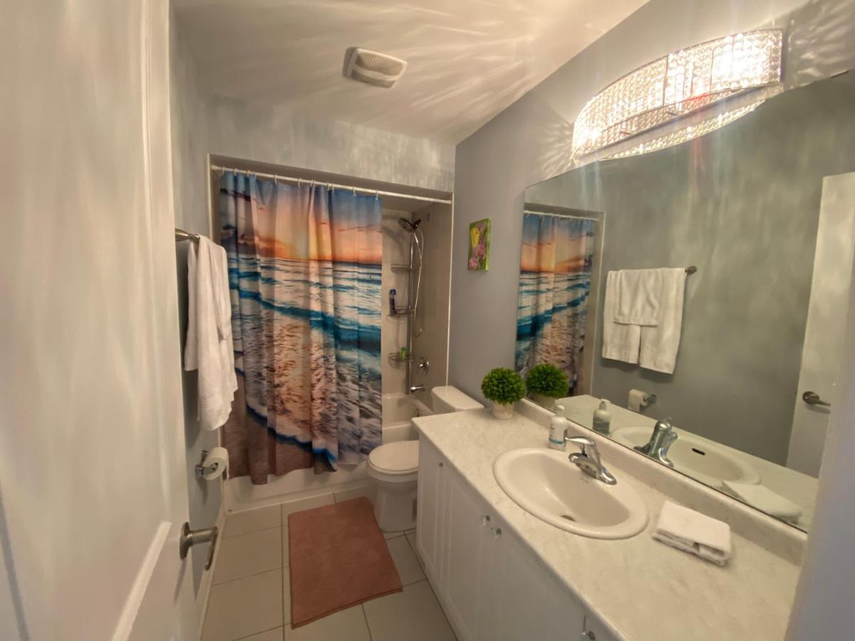 2 Bedroom With 2 Ensuites Unit In Richmond Hill Eksteriør billede
