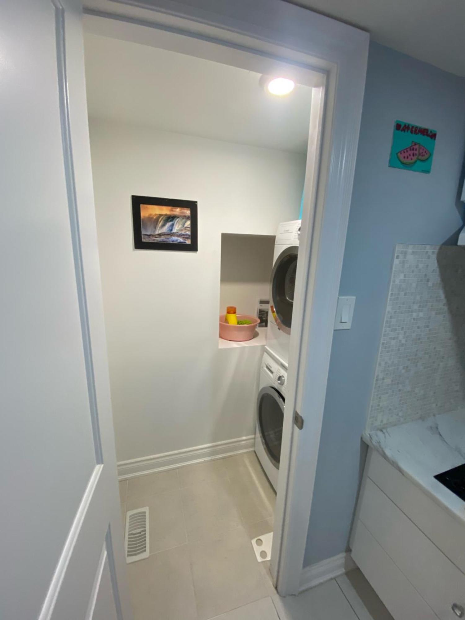 2 Bedroom With 2 Ensuites Unit In Richmond Hill Eksteriør billede